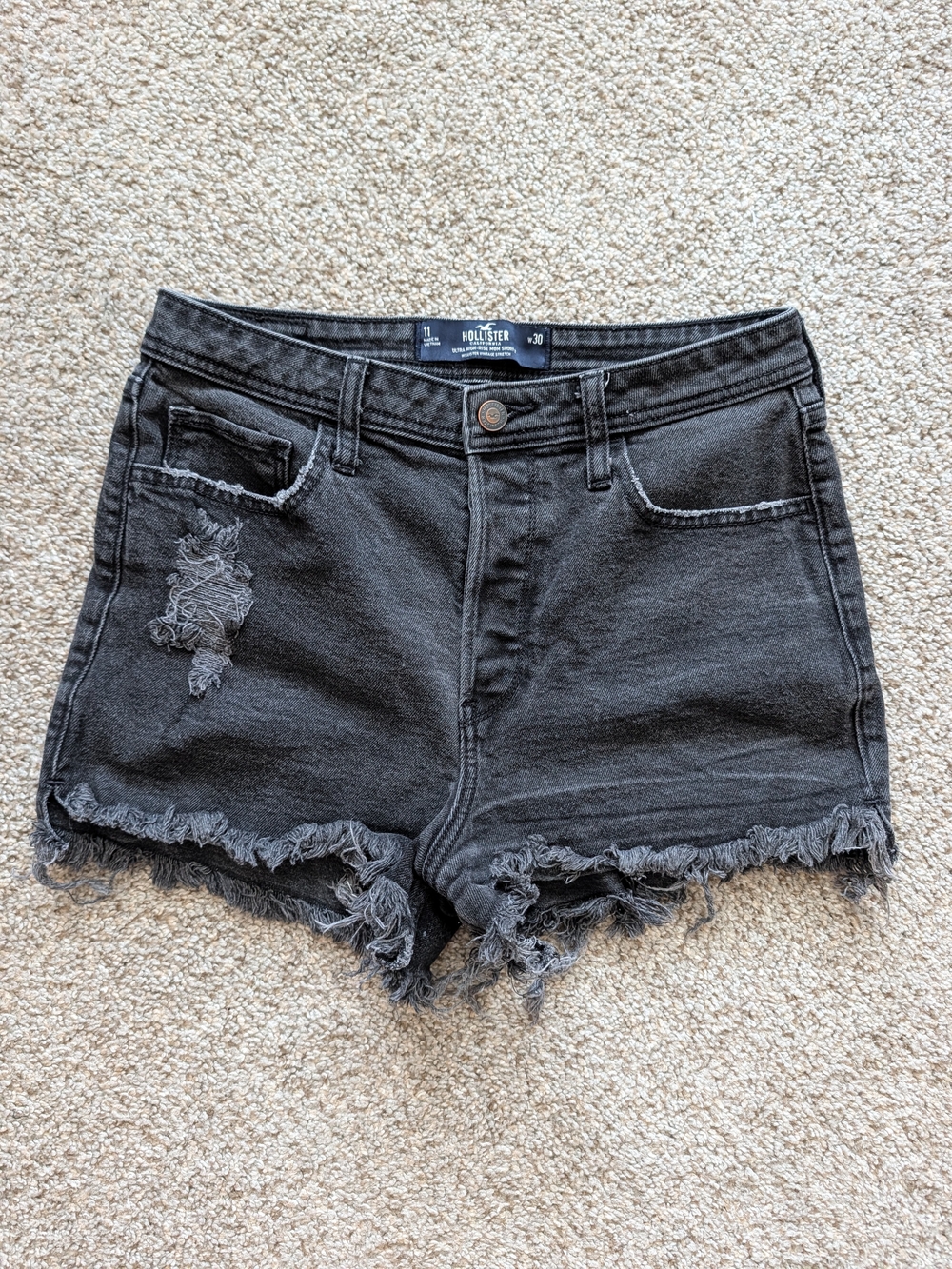 Hollister Womens Black Ultra High Rise Denim Cutoff Mom Shorts Size 11/30W